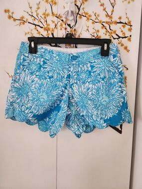 Women's Blue Floral Scallop-Hem Skort
